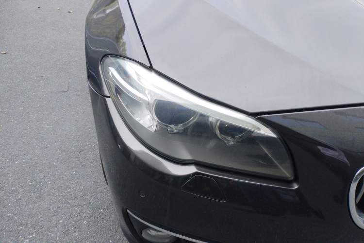 Used BMW 5 Series 2014 528Li xDrive Luxury Design Package Right Front Headlight