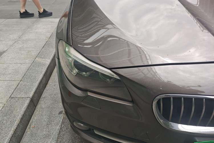Used BMW 5 Series 2014 530Li Leading Model Right Front Headlight