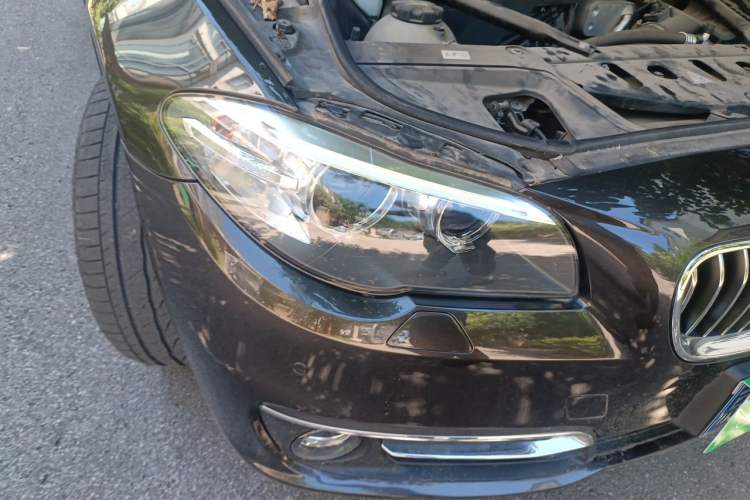 Used BMW 5 Series 2014 525Li Luxury Design Package Right Front Headlight