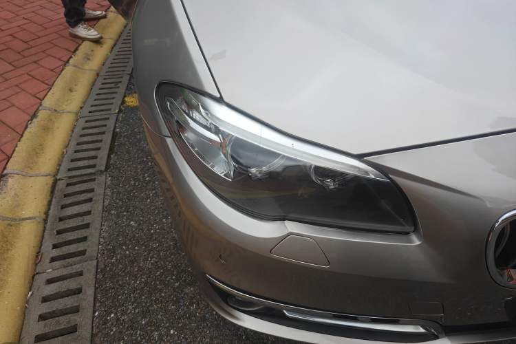 Used BMW 5 Series 2014 520Li Elegant Model Right Front Headlight