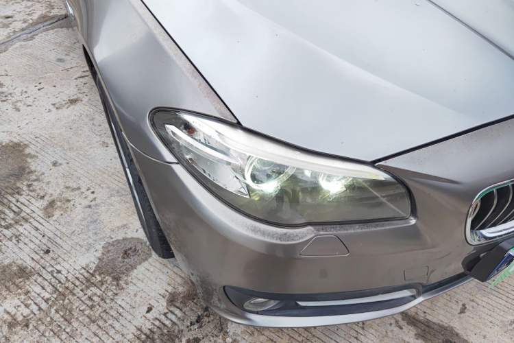 Used BMW 5 Series 2014 520Li Elegant Model Right Front Headlight