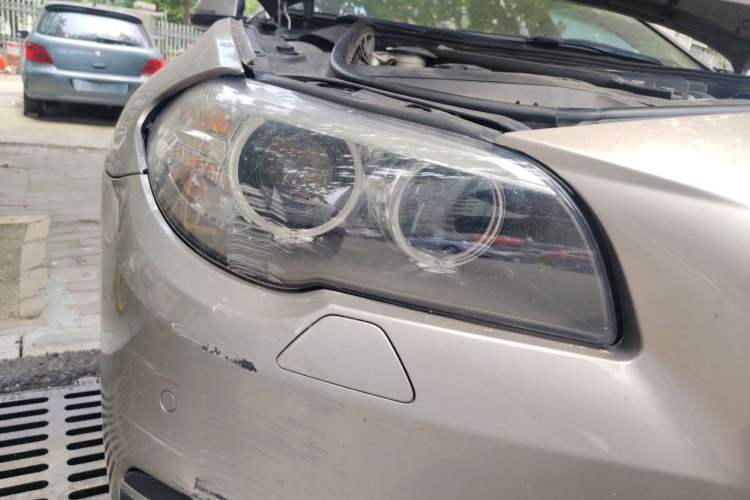 Used BMW 5 Series 2014 525Li Luxury Design Package Right Front Headlight