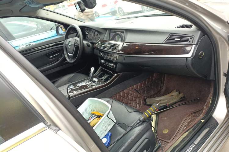 Used BMW 5 Series 2014 525Li Leading Model Right Front Seat