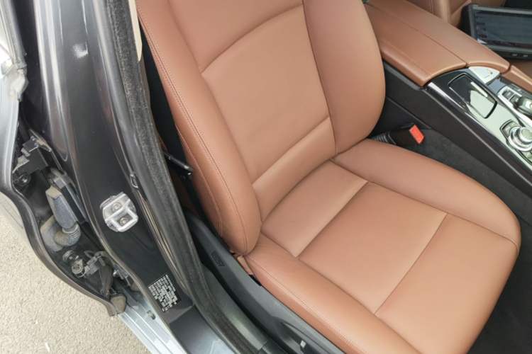 Used BMW 5 Series 2014 520Li Elegant Model Right Front Seat