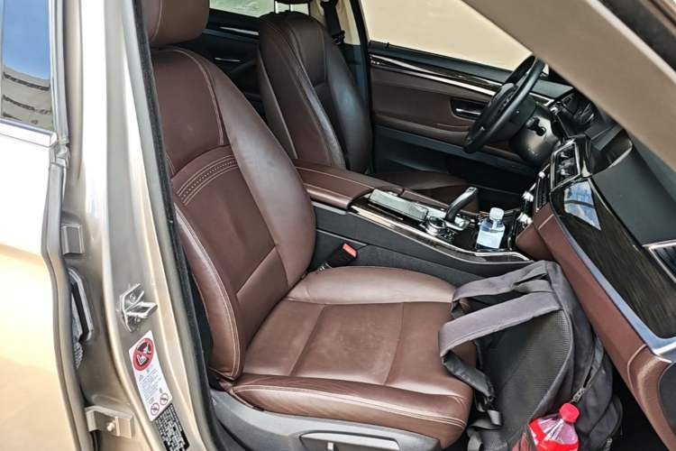 Used BMW 5 Series 2014 525Li Luxury Design Package Right Front Seat