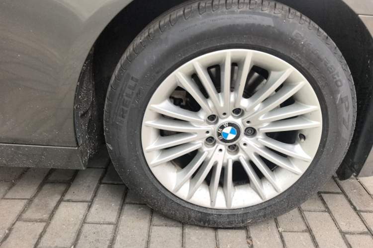 Used BMW 5 Series 2014 525Li Leading Model Right Front Wheel Hub