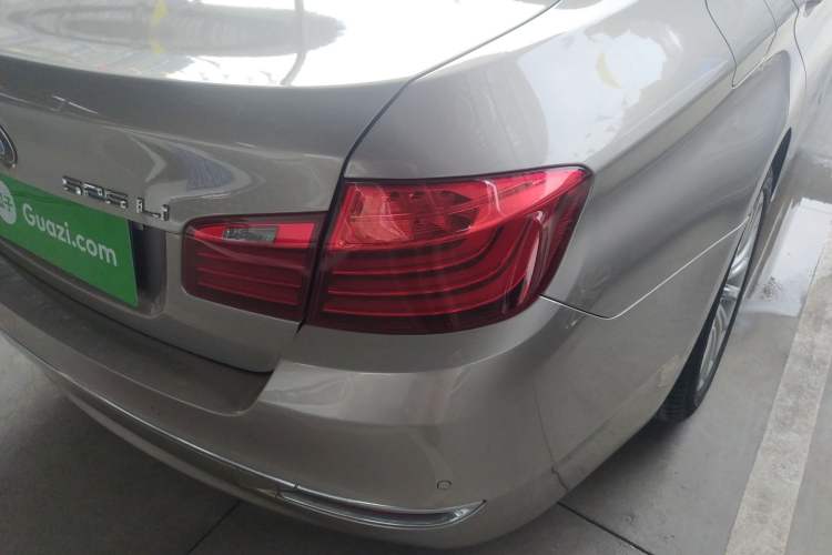 Used BMW 5 Series 2014 525Li Luxury Design Package Right Rear Taillight