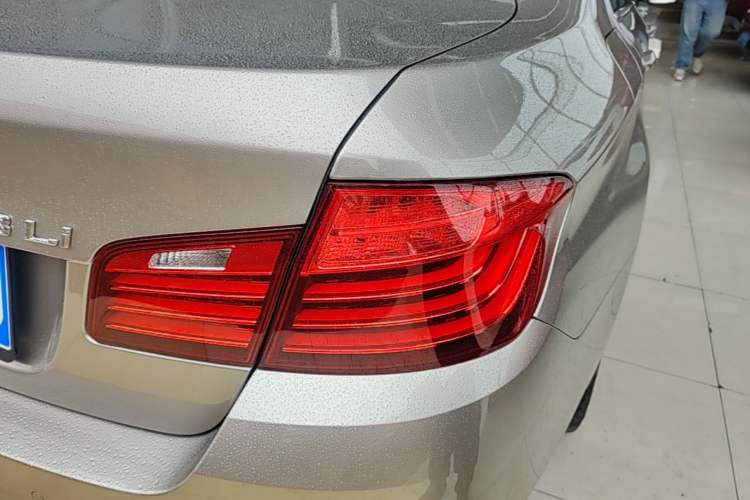 Used BMW 5 Series 2014 528Li Leading Model Right Rear Taillight