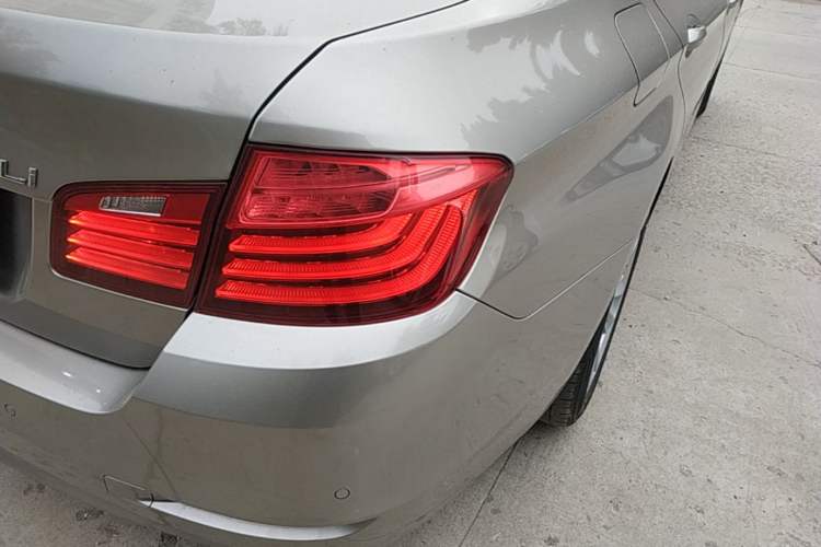 Used BMW 5 Series 2014 520Li Elegant Model Right Rear Taillight