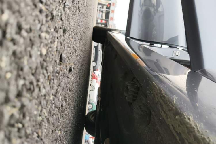 Used BMW 5 Series 2014 520Li Elegant Model Right Side Sill