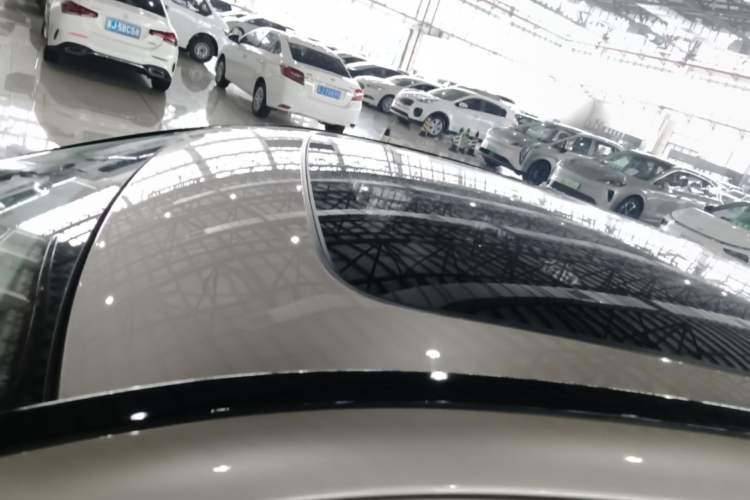 Used BMW 5 Series 2014 525Li Luxury Design Package Roof