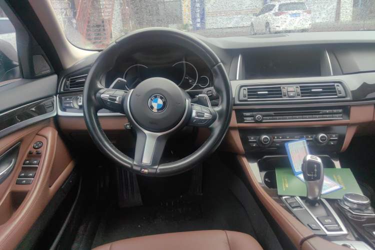 Used BMW 5 Series 2014 528Li Leading Model Steering Wheel