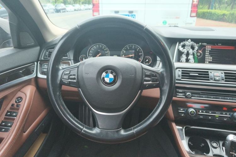 Used BMW 5 Series 2014 528Li xDrive Luxury Design Package Steering Wheel