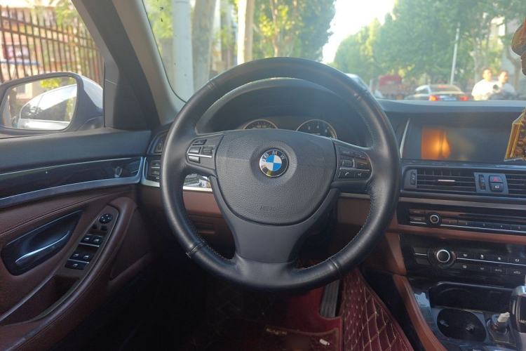Used BMW 5 Series 2014 520Li Elegant Model Steering Wheel