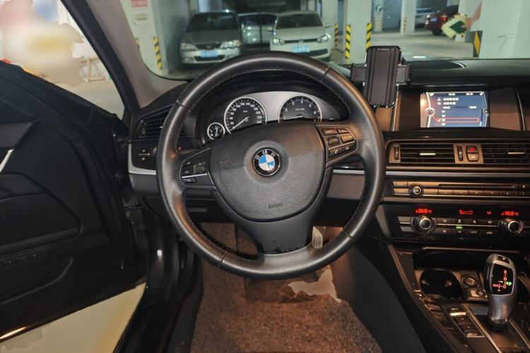 Used BMW 5 Series 2014 520Li Elegant Model Steering Wheel