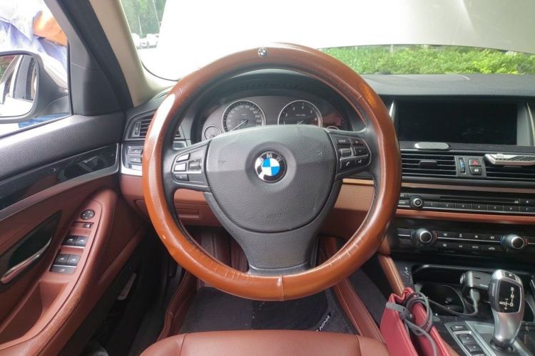 Used BMW 5 Series 2014 520i Elegant Edition Steering Wheel