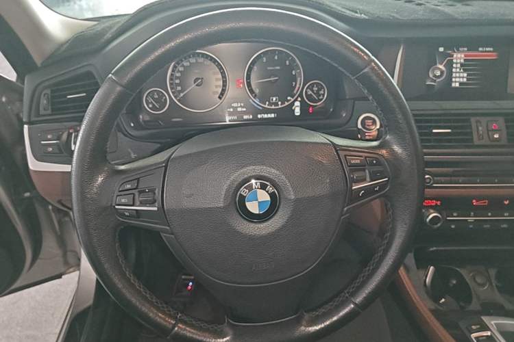 Used BMW 5 Series 2014 520Li Elegant Model Steering Wheel