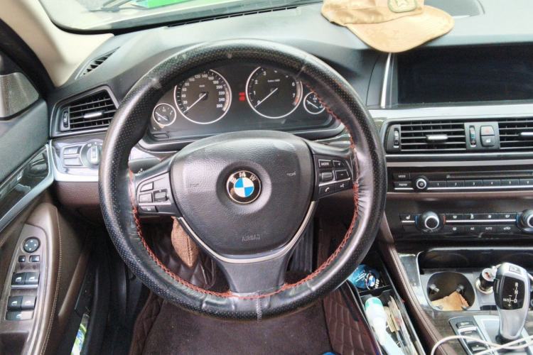 Used BMW 5 Series 2014 525Li Luxury Design Package Steering Wheel