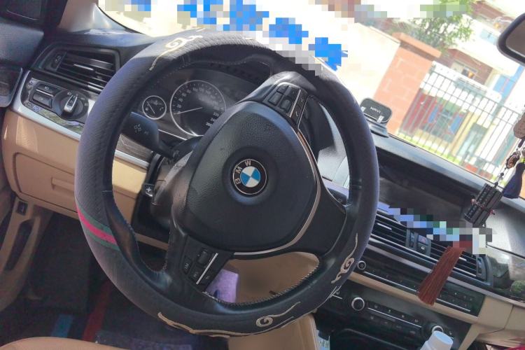 Used BMW 5 Series 2014 525Li Luxury Design Package Steering Wheel
