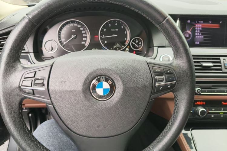 Used BMW 5 Series 2014 520Li Elegant Model Steering Wheel