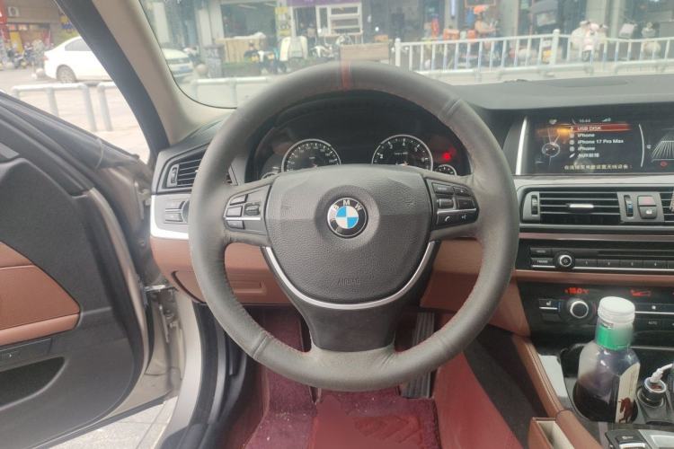 Used BMW 5 Series 2014 525Li Leading Model Steering Wheel