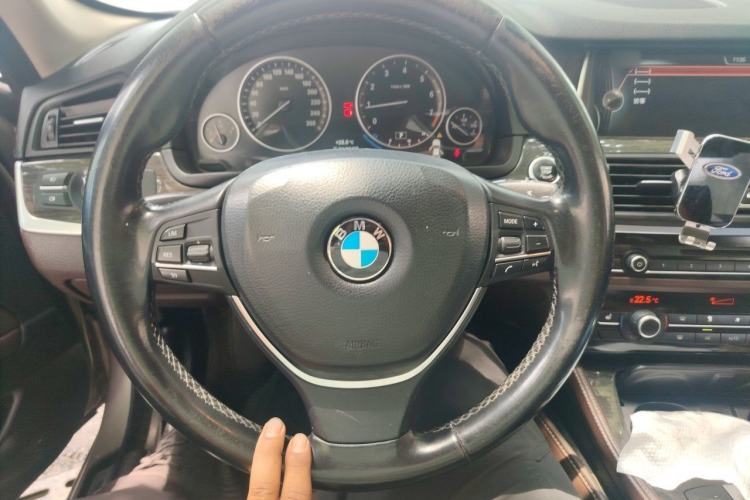 Used BMW 5 Series 2014 525Li Luxury Design Package Steering Wheel