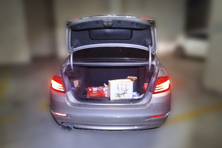 Used BMW 5 Series 2014 525Li Luxury Design Package Trunk