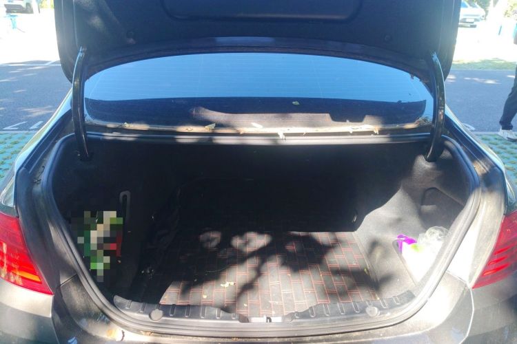Used BMW 5 Series 2014 525Li Luxury Design Package Trunk