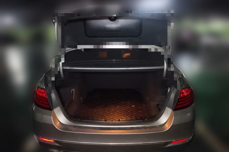 Used BMW 5 Series 2014 525Li Luxury Design Package Trunk