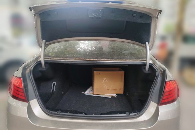 Used BMW 5 Series 2014 525Li Luxury Design Package Trunk