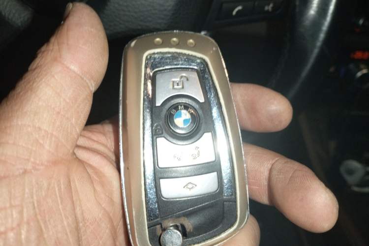 Used BMW 5 Series 2014 525Li Luxury Design Package Vehicle Key