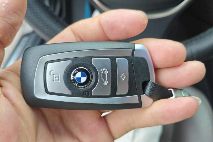 Used BMW 5 Series 2014 525Li Luxury Design Package Vehicle Key
