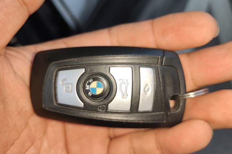 Used BMW 5 Series 2014 520Li Elegant Model Vehicle Key