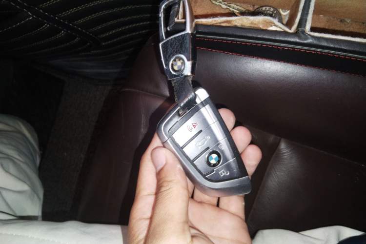 Used BMW 5 Series 2014 525Li Luxury Design Package Vehicle Key
