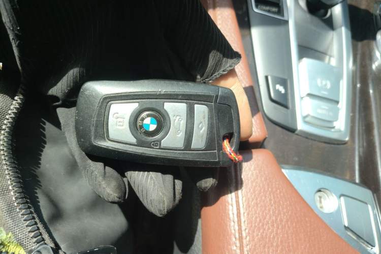 Used BMW 5 Series 2014 525Li Leading Model Vehicle Key