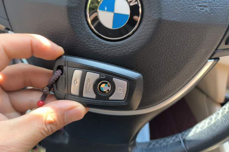 Used BMW 5 Series 2014 525Li Leading Model Vehicle Key