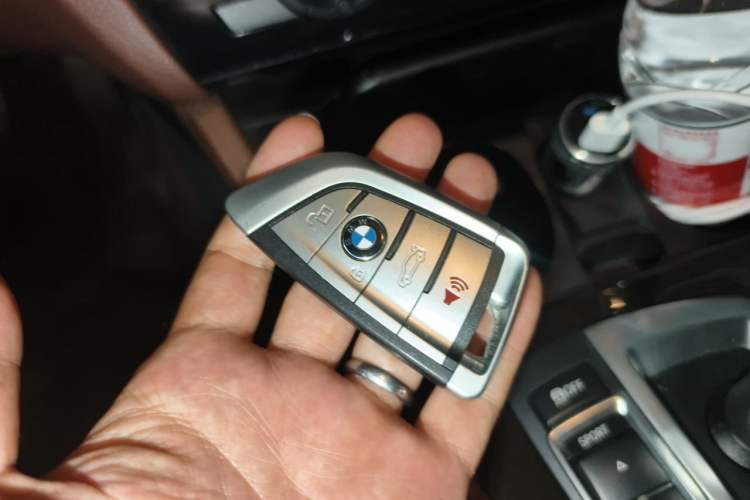 Used BMW 5 Series 2014 528Li Leading Model Vehicle Key