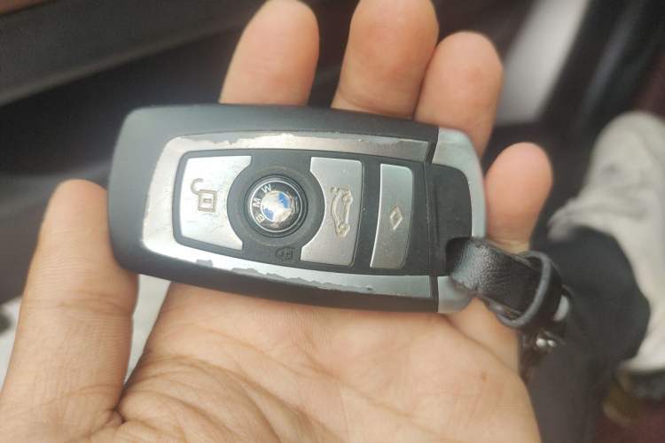 Used BMW 5 Series 2014 525Li Leading Model Vehicle Key