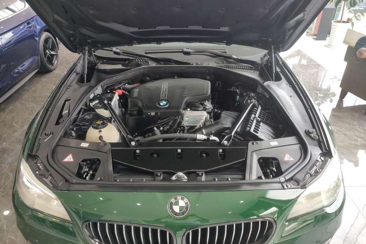 Used BMW 5 Series 2014 520i Touring Edition Engine Bay