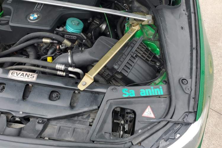 Used BMW 5 Series 2014 520i Elegant Edition Engine Bay Left