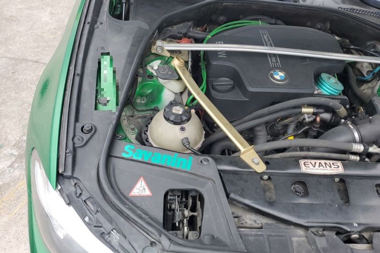 Used BMW 5 Series 2014 520i Elegant Edition Engine Bay Right