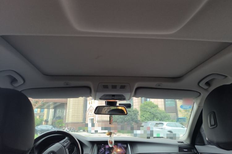 Used BMW 5 Series 2014 525Li Leading Model Headliner
