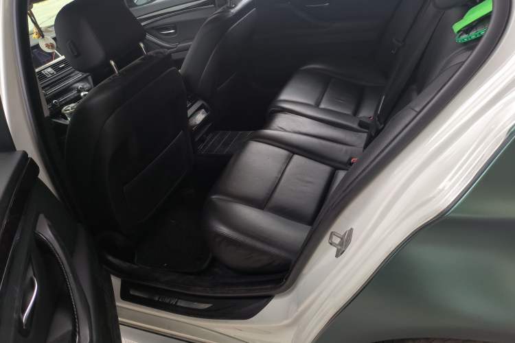 Used BMW 5 Series 2014 525Li Leading Model Interior 4