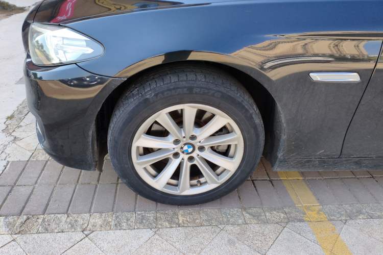 Used BMW 5 Series 2014 520Li Elegant Model Left Front Wheel Hub