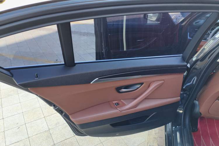 Used BMW 5 Series 2014 520Li Elegant Model Left Rear Door Interior