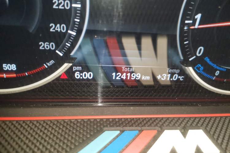 Used BMW 5 Series 2014 525Li Luxury Design Package Odometer Close Up