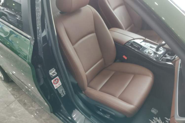 Used BMW 5 Series 2014 520i Touring Edition Right Front Seat