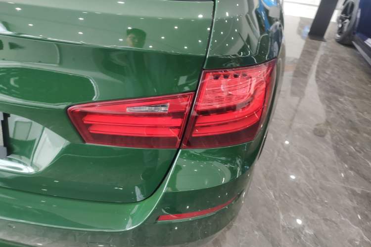 Used BMW 5 Series 2014 520i Touring Edition Right Rear Taillight