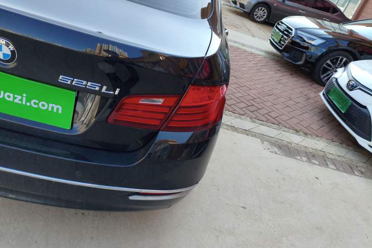 Used BMW 5 Series 2014 520Li Elegant Model Right Rear Taillight