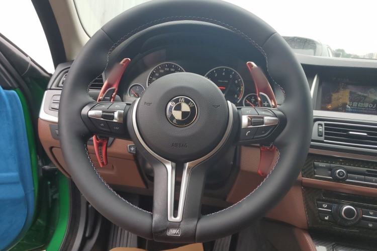 Used BMW 5 Series 2014 520i Elegant Edition Steering Wheel